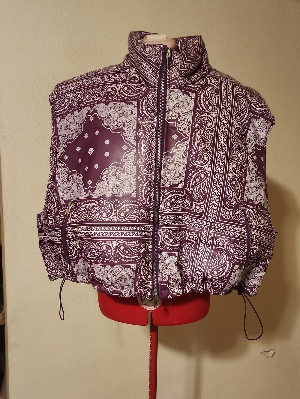 NWT PrettyLittleThing Purple Bandana Paisley Oversized Puffer Vest - L
